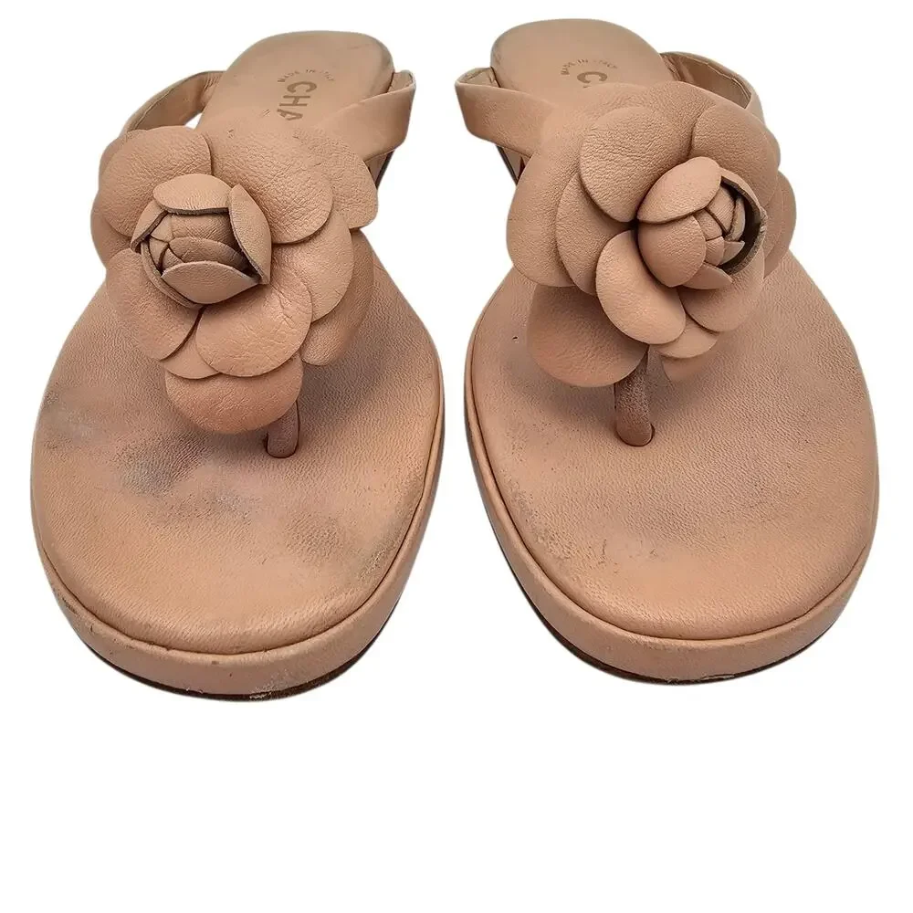 Chanel Camelia Thong Flip Flop Flat Vintage Beige Tan Leather Flower Size 8